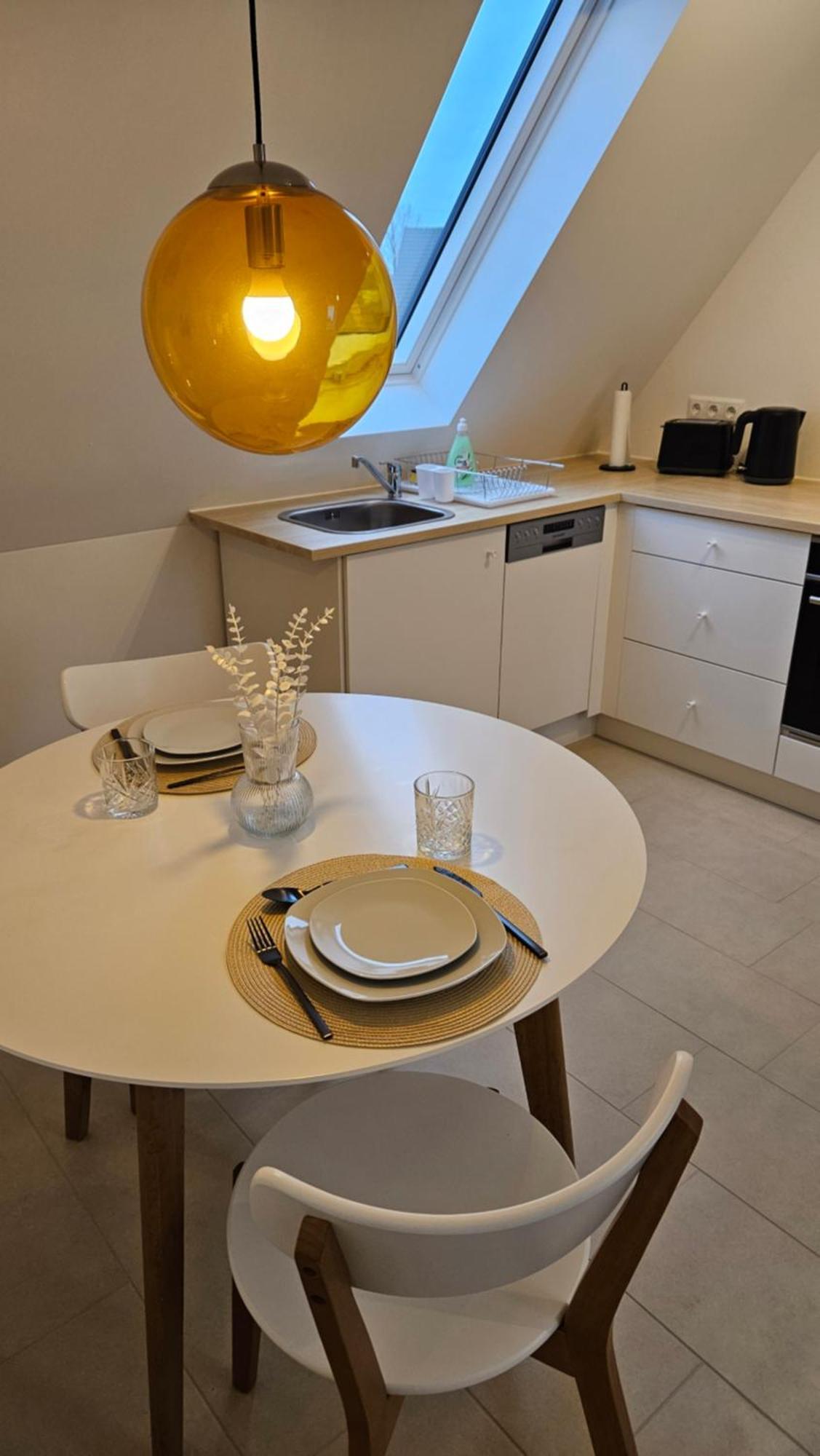 Ferienwohnung As5 Two Bamberg - Zentrale Lage Mit Parkplatz 哈尔施塔特 外观 照片